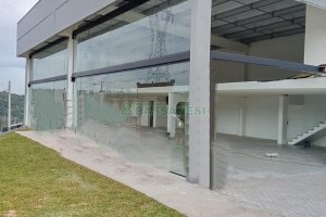 Pavilhão com 360m², no bairro São Giácomo em Caxias do Sul para Alugar