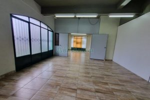 Loja com 115m², 2 vagas, no bairro Cristo Redentor em Caxias do Sul para Alugar