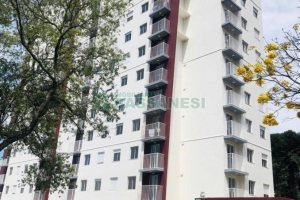 Apartamento com 40m², 2 dormitórios, 1 vaga, no bairro Petrópolis em Caxias do Sul para Comprar