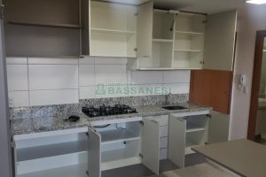 Apartamento com 40m², 2 dormitórios, 1 vaga, no bairro Petrópolis em Caxias do Sul para Comprar