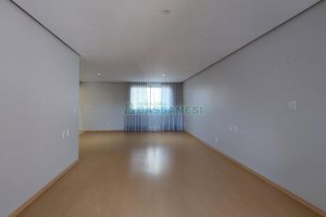 Kitinete com 40m², 1 dormitório, no bairro Centro em Caxias do Sul para Alugar