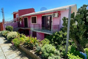 Casa com 136m², 6 dormitórios, 2 vagas, no bairro Santa Lúcia em Caxias do Sul para Comprar