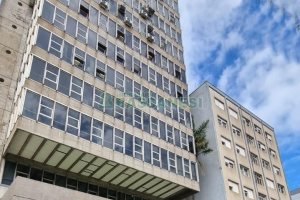 Sala com 180m², no bairro Centro em Caxias do Sul para Alugar