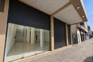 Loja com 130m², no bairro São Pelegrino em Caxias do Sul para Alugar