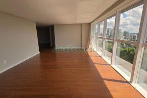 Apartamento com 178m², 3 dormitórios, 3 vagas, no bairro Centro em Caxias do Sul para Comprar