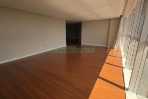 Apartamento com 178m², 3 dormitórios, 3 vagas, no bairro Centro em Caxias do Sul para Comprar