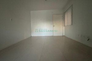 Apartamento com 43m², 2 dormitórios, no bairro Desvio Rizzo em Caxias do Sul para Alugar