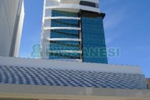 Sala com 32m², 1 vaga, no bairro Lourdes em Caxias do Sul para Alugar