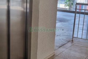 Apartamento com 48m², 2 dormitórios, 1 vaga, no bairro Nossa Senhora da Saúde em Caxias do Sul para Comprar
