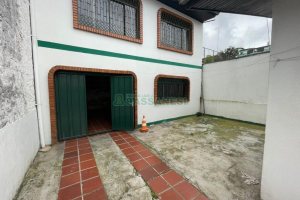 Casa com 176m², 2 dormitórios, 2 vagas, no bairro São José em Caxias do Sul para Comprar