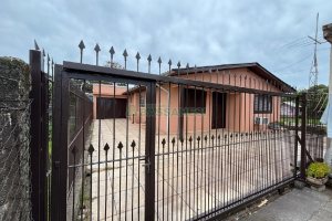 Casa Mobiliada com 140m², 3 dormitórios, 2 vagas, no bairro São Cristóvão em Caxias do Sul para Alugar