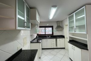 Apartamento com 119m², 4 dormitórios, 2 vagas, no bairro Pio X em Caxias do Sul para Comprar
