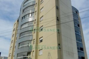 Apartamento com 85m², 2 dormitórios, 2 vagas, no bairro Sagrada Família em Caxias do Sul para Comprar