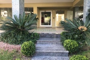 Apartamento com 85m², 2 dormitórios, 2 vagas, no bairro Sagrada Família em Caxias do Sul para Comprar