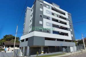 Apartamento com 56m², 2 dormitórios, 1 vaga, no bairro Jardim América em Caxias do Sul para Alugar
