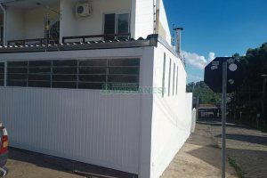 Sobrado com 62m², 2 dormitórios, 1 vaga, no bairro Santa Catarina em Caxias do Sul para Comprar