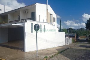 Sobrado com 62m², 2 dormitórios, 1 vaga, no bairro Santa Catarina em Caxias do Sul para Comprar