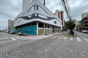 Loja com 220m², 2 vagas, no bairro São Pelegrino em Caxias do Sul para Alugar