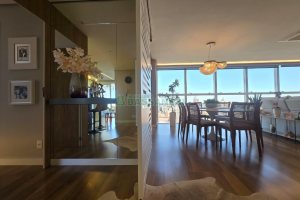 Apartamento com 178m², 3 dormitórios, 3 vagas, no bairro Centro em Caxias do Sul para Comprar