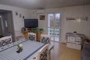 Casa com 136m², 3 dormitórios, 3 vagas, no bairro Diamantino em Caxias do Sul para Comprar