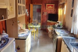 Casa com 135m², 4 dormitórios, 1 vaga, no bairro Desvio Rizzo em Caxias do Sul para Comprar