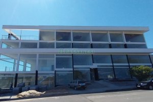 Loja com 120m², no bairro Desvio Rizzo em Caxias do Sul para Alugar