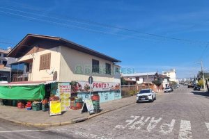 Casa com 170m², 3 dormitórios, 1 vaga, no bairro São José em Caxias do Sul para Comprar