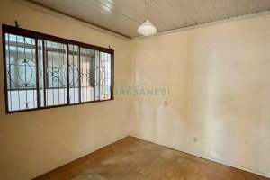 Casa com 170m², 3 dormitórios, 1 vaga, no bairro São José em Caxias do Sul para Comprar