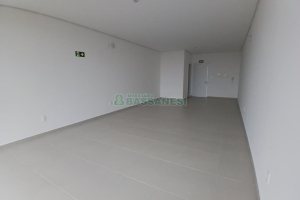Sala com 55m², no bairro Desvio Rizzo em Caxias do Sul para Alugar
