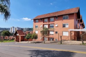 Apartamento com 89m², 2 dormitórios, 2 vagas, no bairro Madureira em Caxias do Sul para Alugar