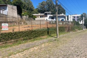 Terreno com 355m², no bairro Colina Sorriso em Caxias do Sul para Comprar