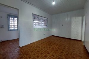Casa com 140m², 3 dormitórios, 3 vagas, no bairro Santa Catarina em Caxias do Sul para Comprar