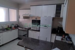 Apartamento com 78m², 2 dormitórios, 1 vaga, no bairro Centro em Caxias do Sul para Comprar
