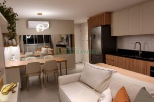 Apartamento com 58m², 2 dormitórios, 1 vaga, no bairro Sanvitto em Caxias do Sul para Comprar