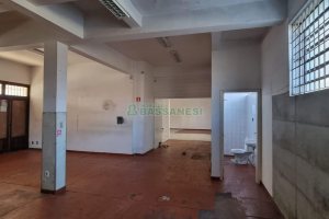 Loja com 168m², no bairro Sagrada Família em Caxias do Sul para Comprar