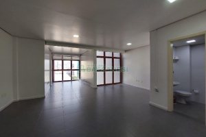 Sala com 55m², no bairro Centro em Caxias do Sul para Alugar