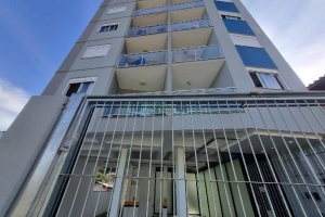 Apto Mobiliado com 50m², 2 dormitórios, 1 vaga, no bairro Cruzeiro em Caxias do Sul para Alugar