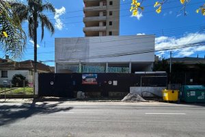 Loja com 180m², 9 vagas, no bairro Santa Catarina em Caxias do Sul para Alugar