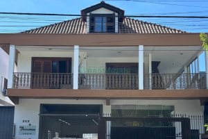Apartamento com 240m², 3 dormitórios, 2 vagas, no bairro São José em Caxias do Sul para Alugar