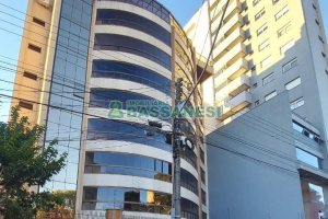 Apartamento com 198m², 3 dormitórios, 2 vagas, no bairro Centro em Caxias do Sul para Comprar