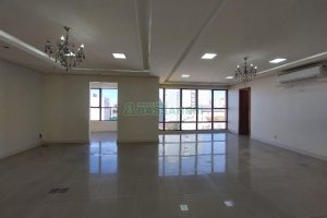 Sala com 61m², no bairro Centro em Caxias do Sul para Alugar