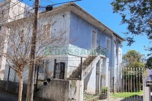 Casa, 5 dormitórios, no bairro Pio X em Caxias do Sul para Comprar