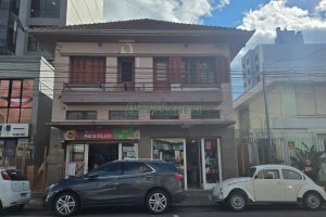 Casa com 300m², no bairro Nossa Senhora de Lourdes em Caxias do Sul para Comprar