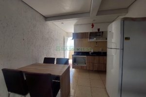 Sobrado Mobiliado com 70m², 2 dormitórios, 1 vaga, no bairro São Caetano em Caxias do Sul para Alugar