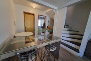 Sobrado com 71m², 2 dormitórios, 500 vagas, no bairro Salgado Filho em Caxias do Sul para Comprar