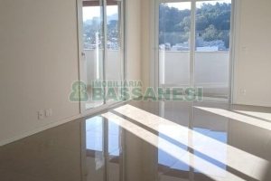 Apartamento com 123m², 3 dormitórios, 3 vagas, no bairro Santa Catarina em Caxias do Sul para Comprar