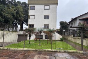 Apartamento com 80m², 3 dormitórios, 2 vagas, no bairro Petrópolis em Caxias do Sul para Alugar