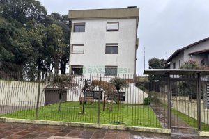 Apartamento com 80m², 3 dormitórios, 2 vagas, no bairro Petrópolis em Caxias do Sul para Alugar