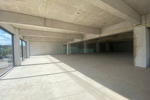 Loja com 585m², no bairro São José em Caxias do Sul para Alugar ou Comprar