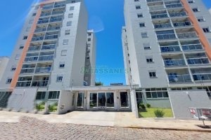 Apto Mobiliado com 54m², 2 dormitórios, 1 vaga, no bairro Vinhedos em Caxias do Sul para Alugar